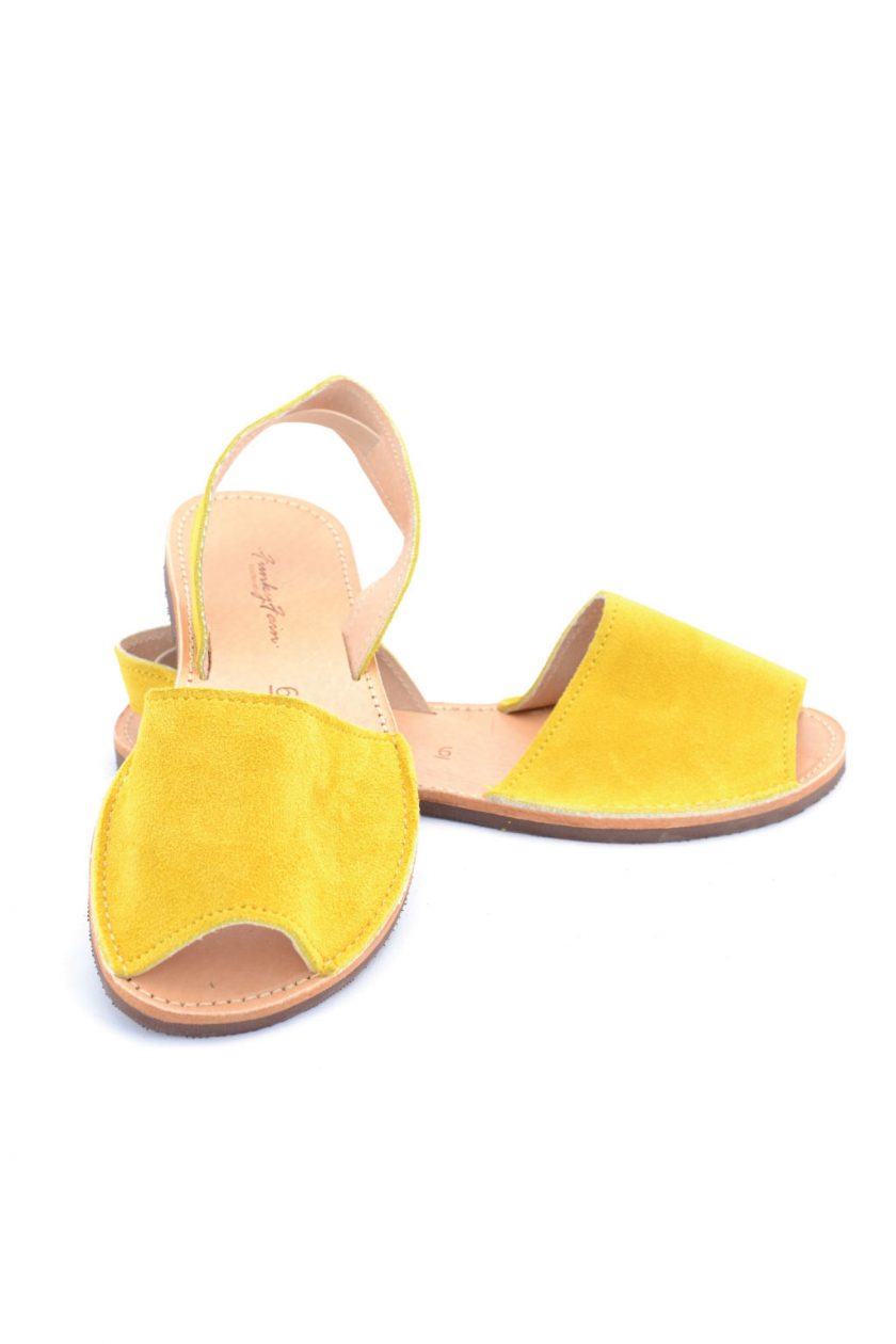 Flache Sandalen aus Echtleder FUNKY Q, gelb